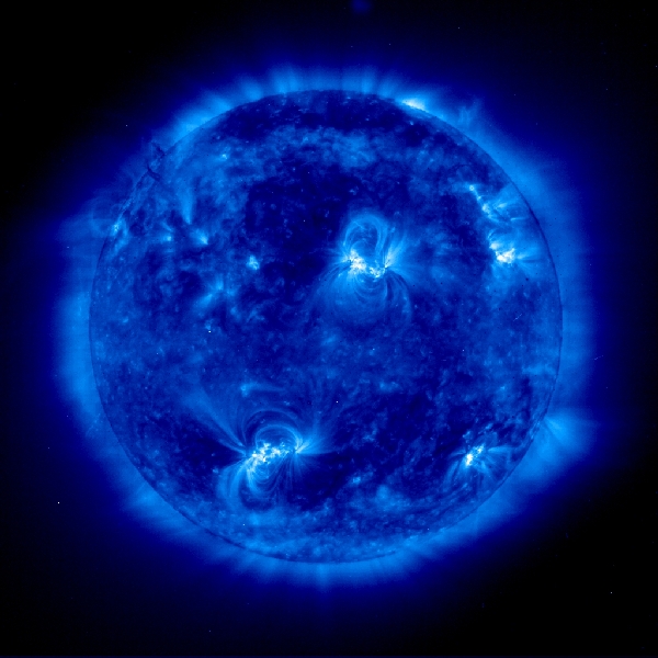 Beeld van de zon, gemaakt met de SOHO satelliet