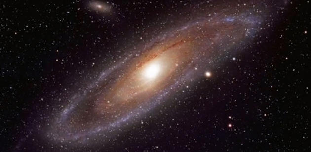 Het dichtstbijzijnde grote sterrenstelsel is M31 in het sterrenbeeld Andromeda. Met moderne infraroodtelescopen zoals de Spitzer Space telescope van NASA kunnen we het stervormingsproces hier in detail volgen