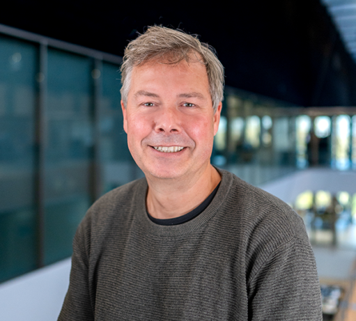 Portretfoto SRONLeiden Henk van Weers